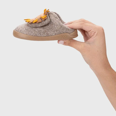 Zapatillas de Casa Igor Homie León Taupe - Kukinos