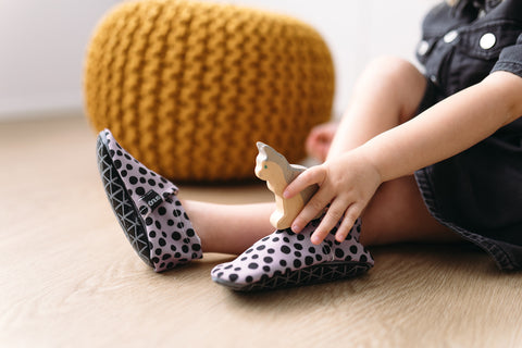 Slippers Barefoot Snugi Dots Lila